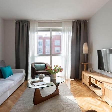 Vivienda Con Zona De Trabajo, Piscina Y Parking Apartment Мадрид Екстериор снимка